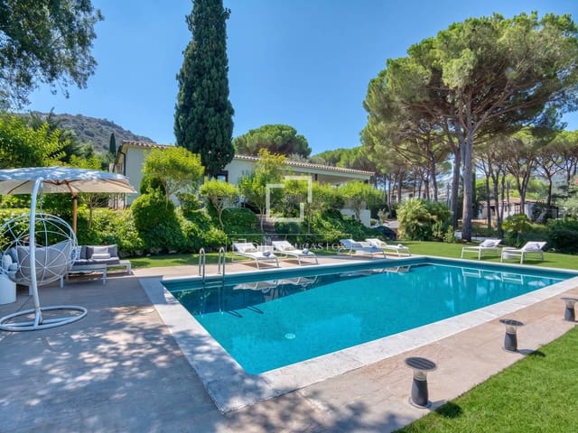 5 soverom Villa til salgs i Santa Cristina d'Aro med svømmebasseng garasje - € 1 300 000 (Ref: 10009354)