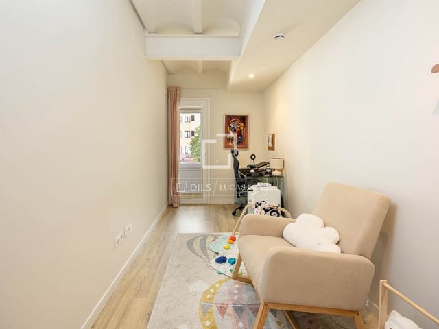 3 soverom Leilighet til salgs i Barcelona by - € 590 000 (Ref: 10009617)