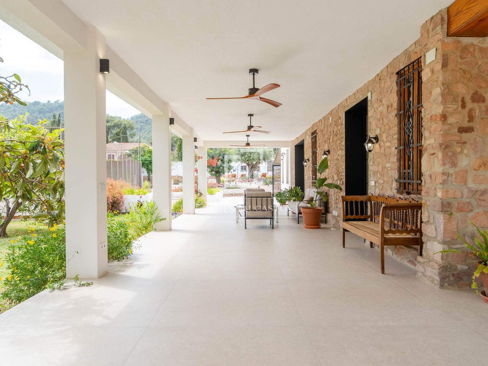 5 bedroom Villa for rent in Naquera with pool garage - € 5,500 (Ref: 10009618)