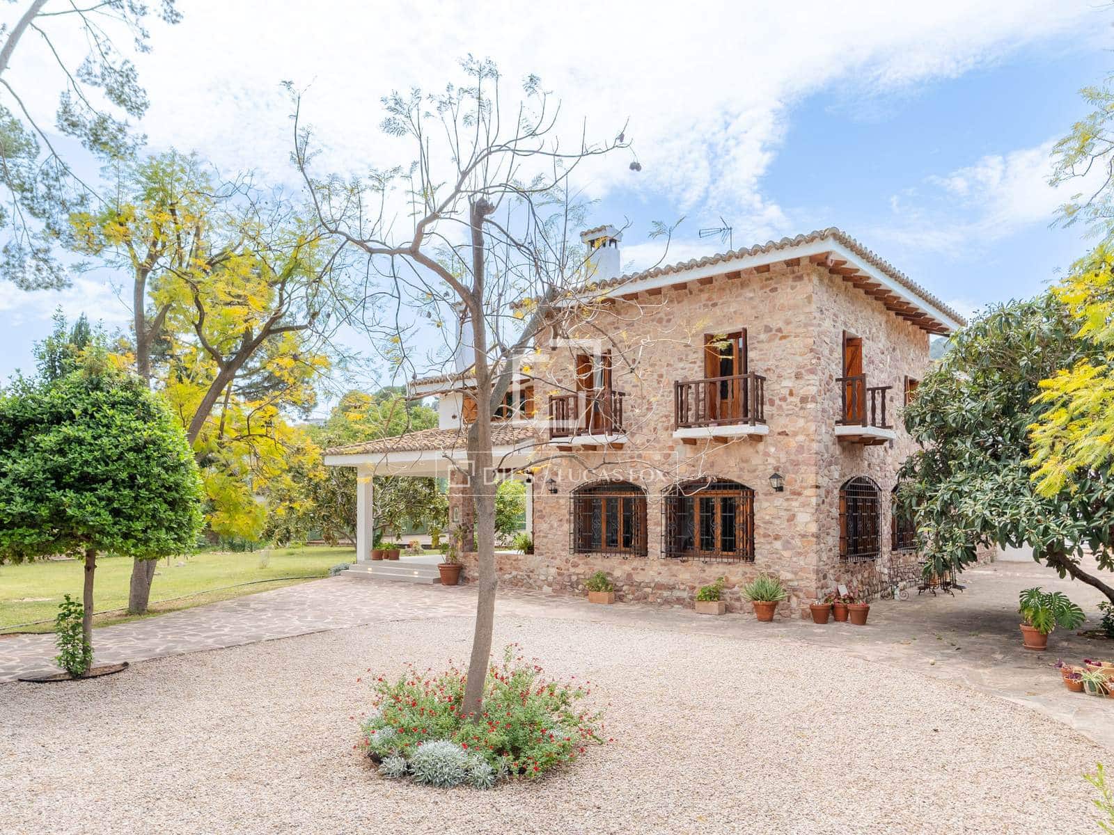 5 bedroom Villa for rent in Naquera with pool garage - € 5,500 (Ref: 10009618)