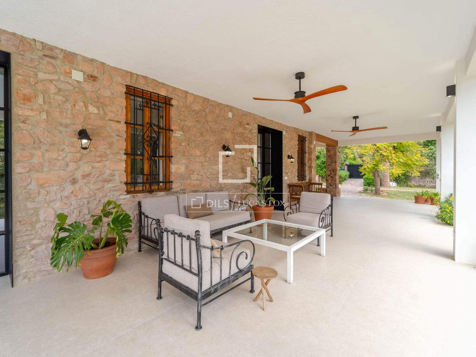 5 bedroom Villa for rent in Naquera with pool garage - € 5,500 (Ref: 10009618)