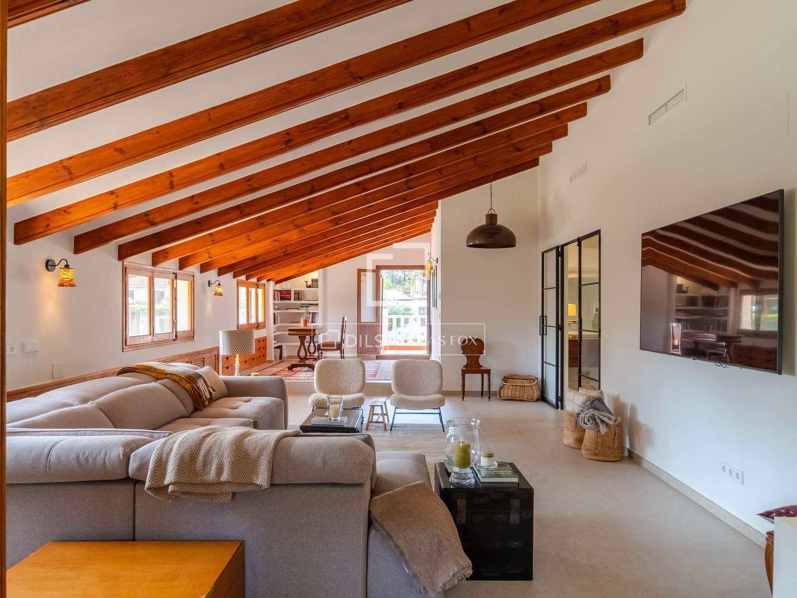 5 bedroom Villa for rent in Naquera with pool garage - € 5,500 (Ref: 10009618)