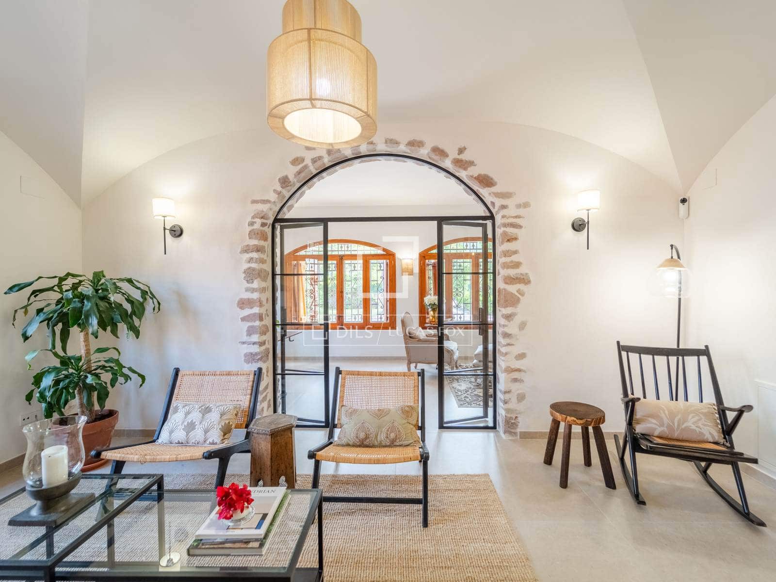 5 bedroom Villa for rent in Naquera with pool garage - € 5,500 (Ref: 10009618)