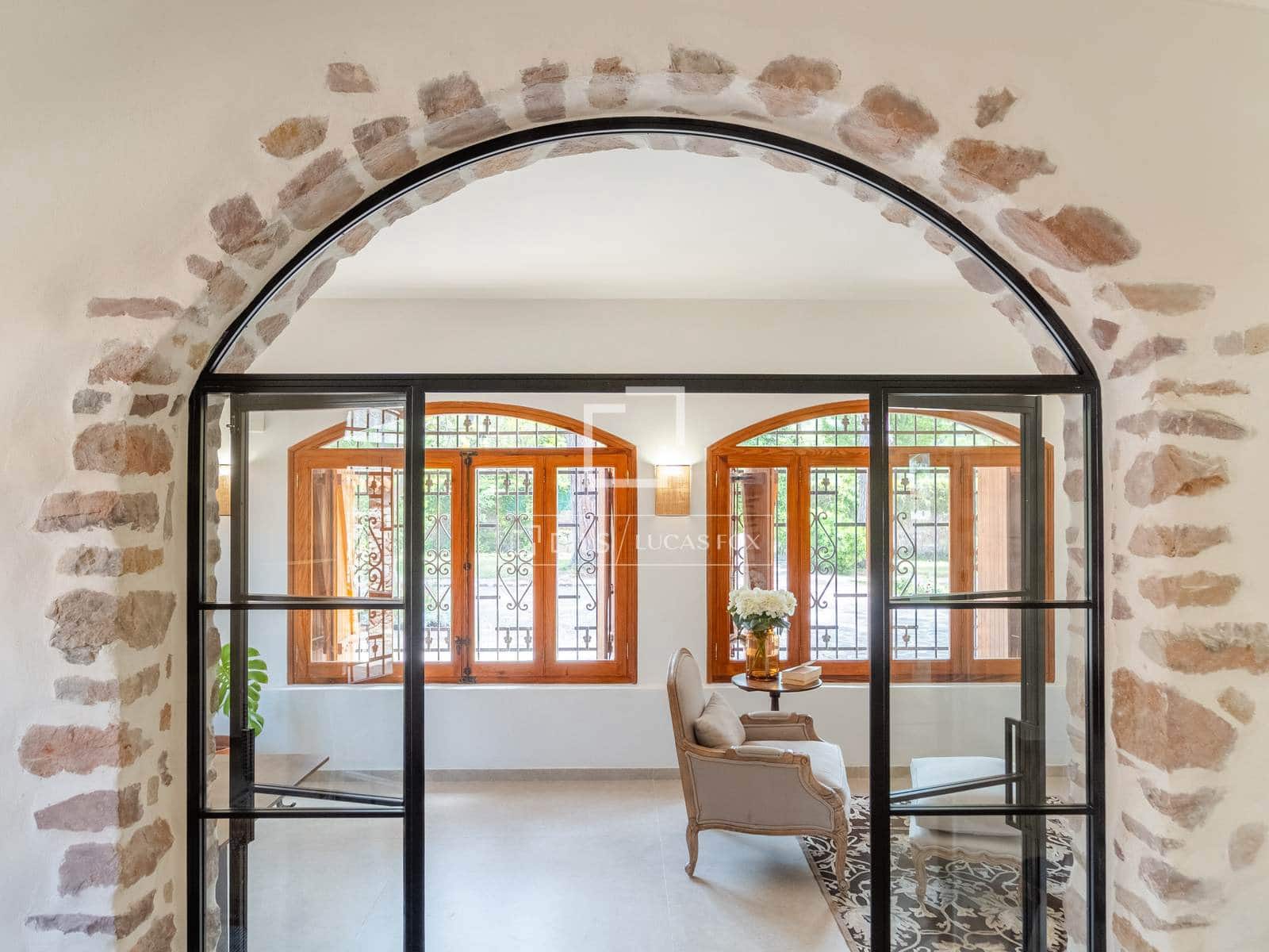 5 bedroom Villa for rent in Naquera with pool garage - € 5,500 (Ref: 10009618)