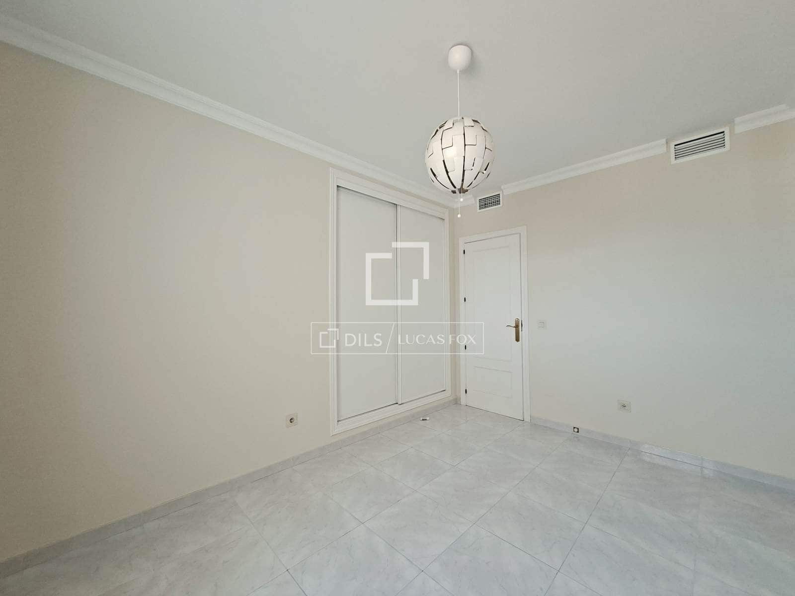 3 Zimmer Penthouse zu vermieten in Malaga Stadt mit Garage - 2.300 € (Ref: 10009711)