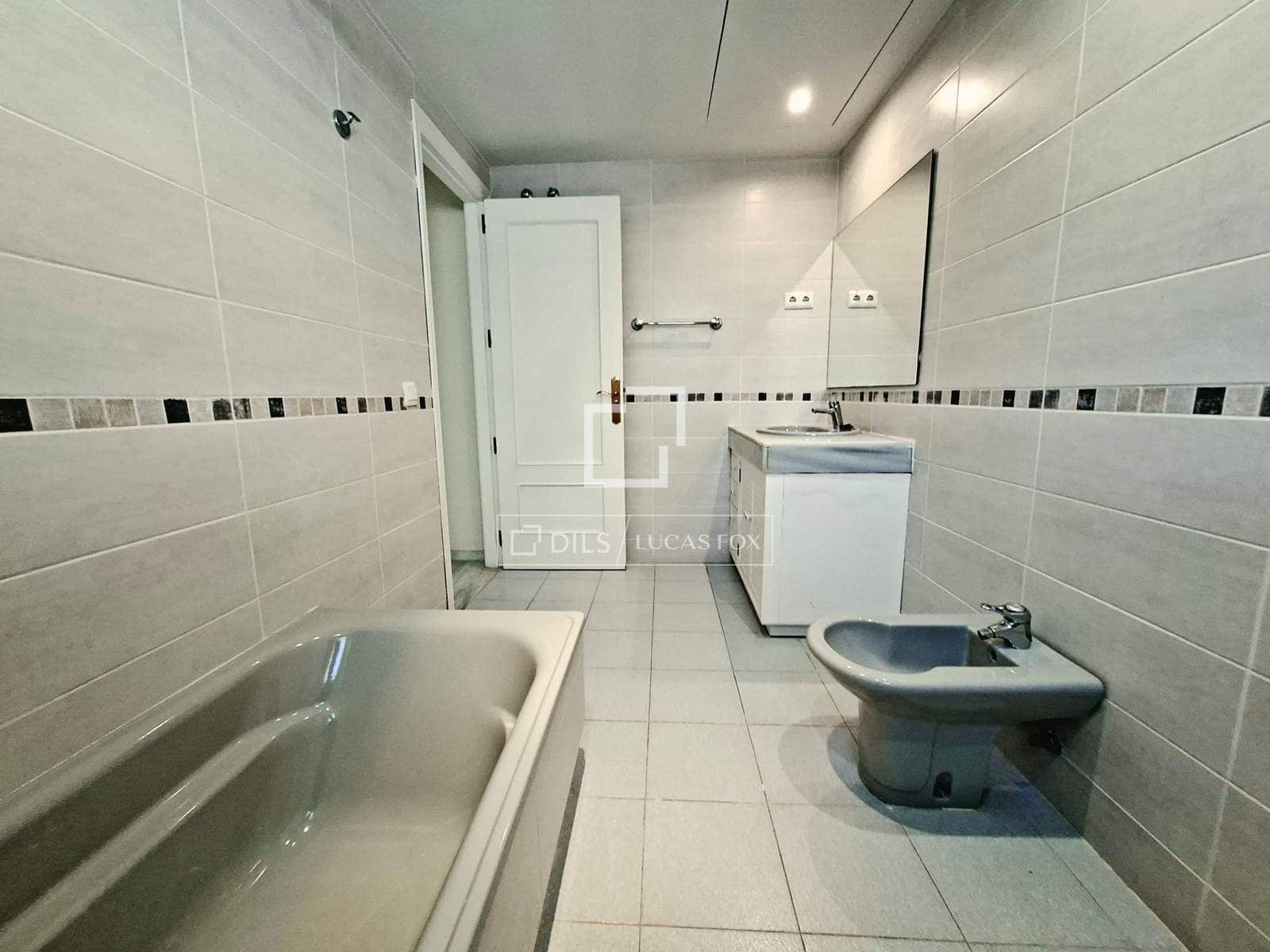 3 Zimmer Penthouse zu vermieten in Malaga Stadt mit Garage - 2.300 € (Ref: 10009711)