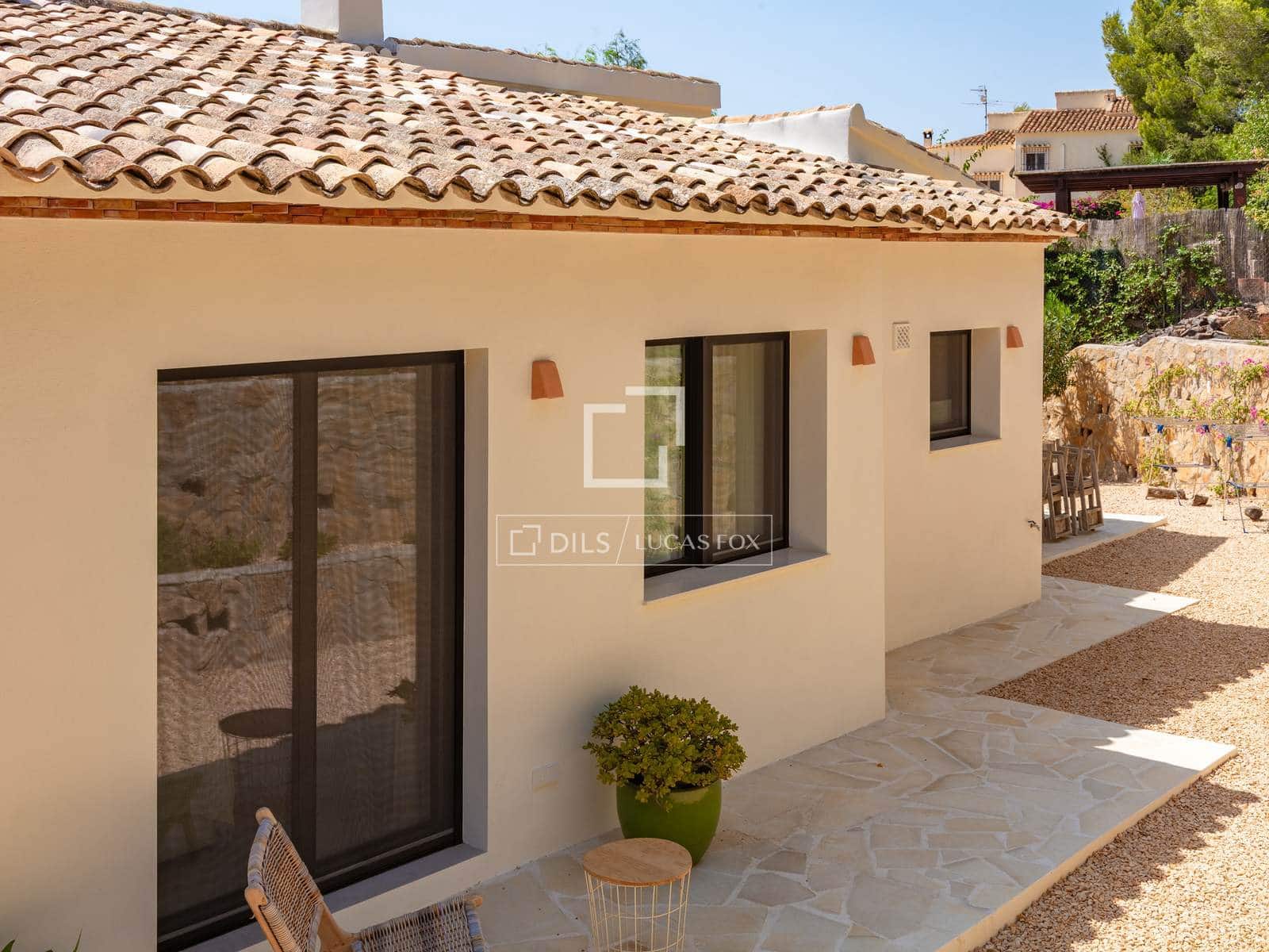 4 chambre Villa/Maison à vendre à Javea / Xabia avec piscine garage - 1 149 000 € (Ref: 10009712)