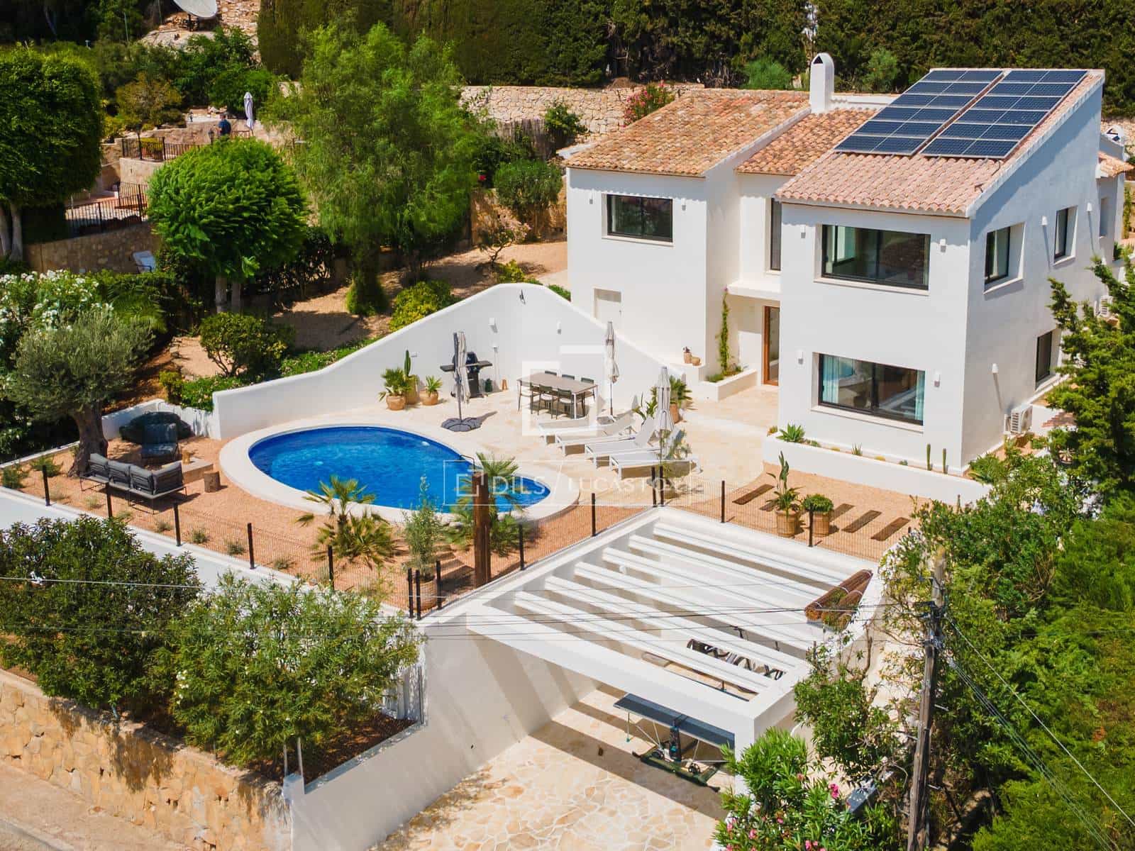 4 soverom Villa til salgs i Javea / Xabia med svømmebasseng garasje - € 1 149 000 (Ref: 10009712)