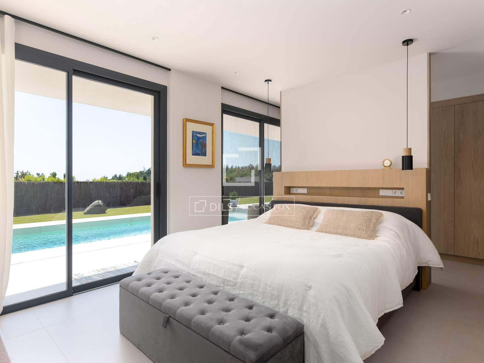 3 bedroom Villa for sale in Sant Vicenc de Montalt with pool garage - € 1,480,000 (Ref: 10009713)