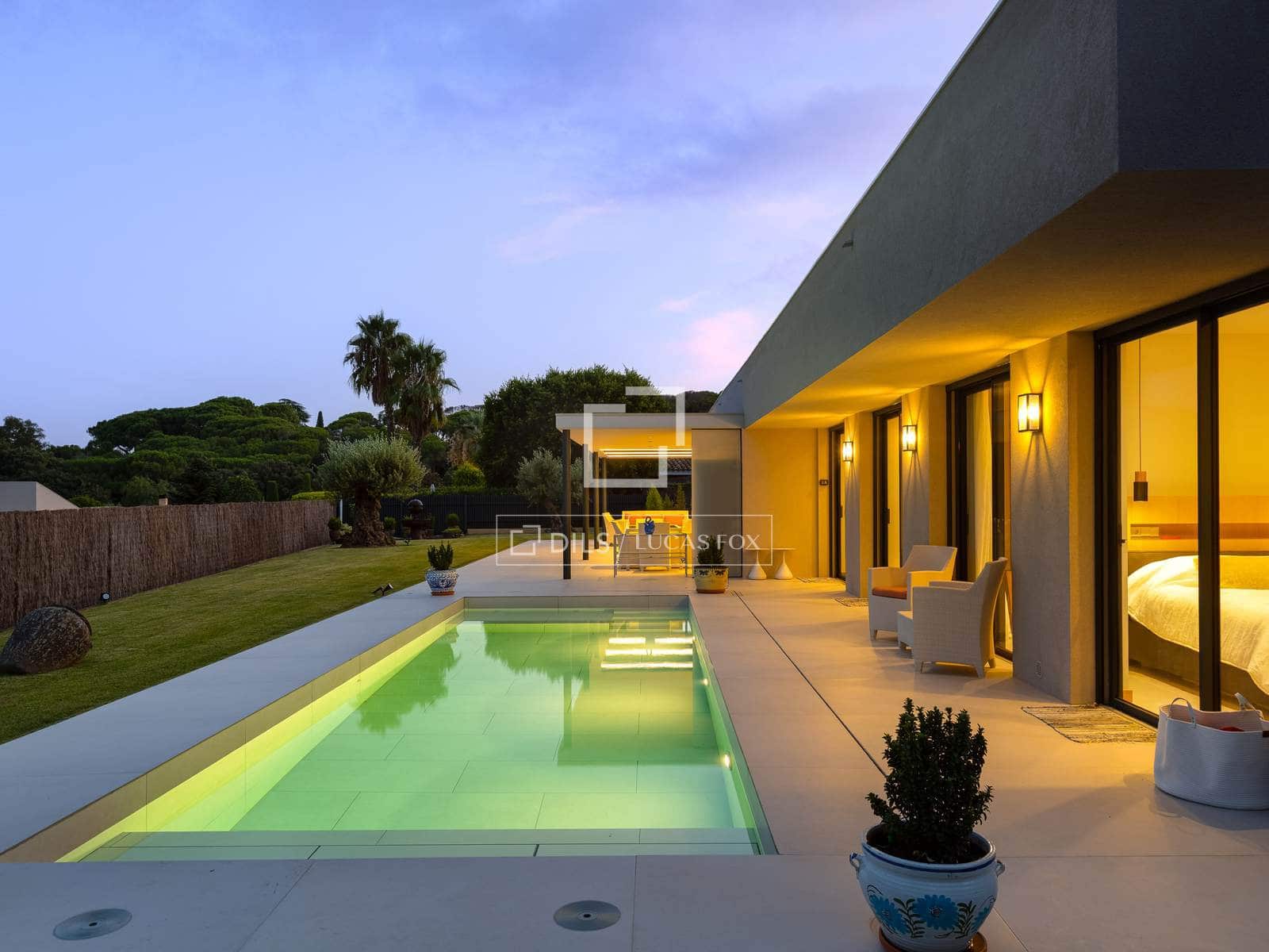 3 bedroom Villa for sale in Sant Vicenc de Montalt with pool garage - € 1,480,000 (Ref: 10009713)