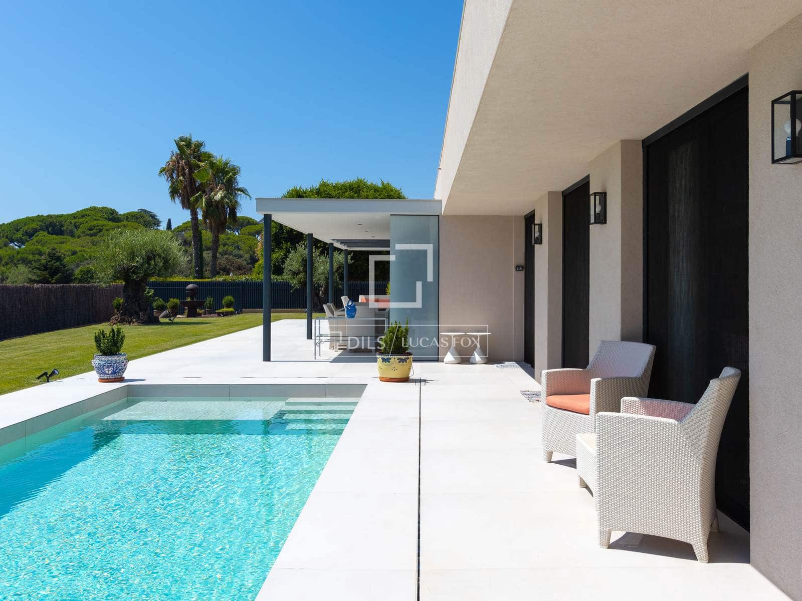 3 bedroom Villa for sale in Sant Vicenc de Montalt with pool garage - € 1,480,000 (Ref: 10009713)
