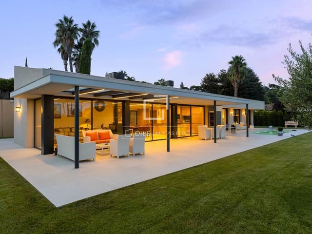 3 bedroom Villa for sale in Sant Vicenç de Montalt with pool garage - € 1,480,000 (Ref: 10009713)