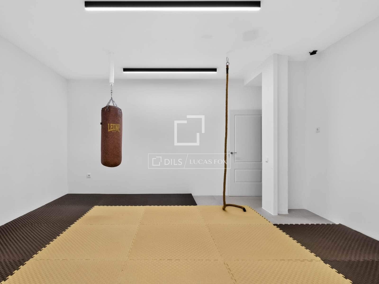 6 sovrum Villa till salu i Badalona med pool garage - 1 995 000 € (Ref: 10011850)
