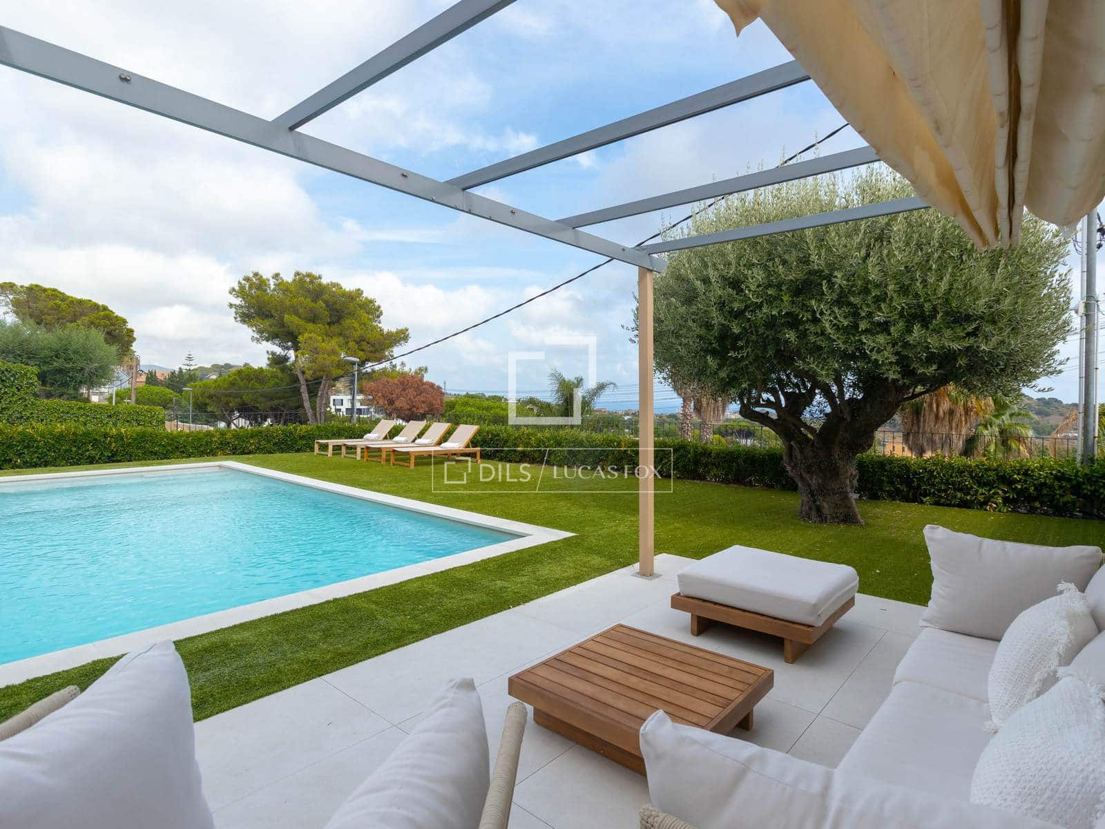 6 sovrum Villa till salu i Badalona med pool garage - 1 995 000 € (Ref: 10011850)