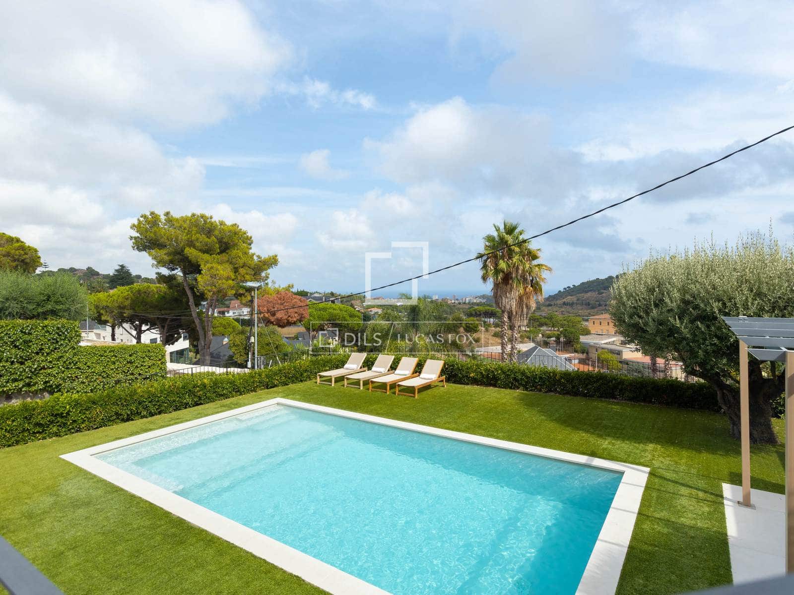 6 sovrum Villa till salu i Badalona med pool garage - 1 995 000 € (Ref: 10011850)