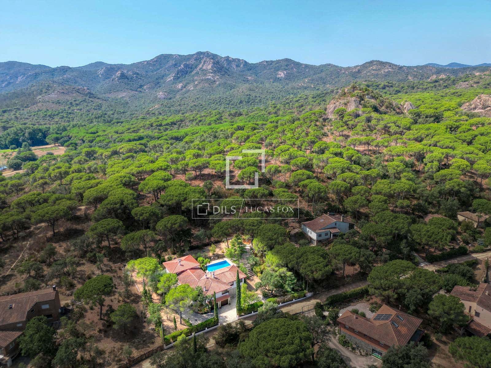 4 slaapkamer Villa te koop in Santa Cristina d'Aro met zwembad garage - € 725.000 (Ref: 10011851)