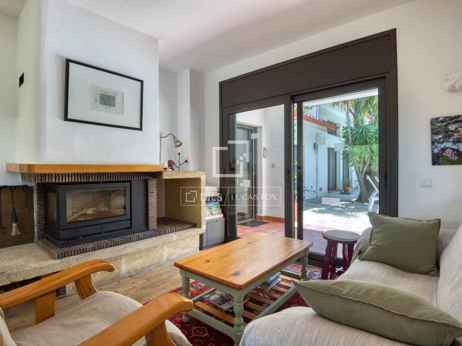 4 slaapkamer Villa te koop in Santa Cristina d'Aro met zwembad garage - € 725.000 (Ref: 10011851)