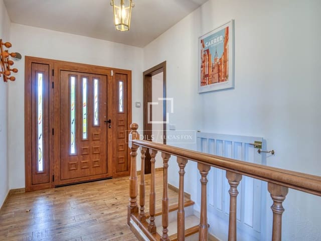4 sypialnia Willa na sprzedaż w Santa Cristina d'Aro z basenem garażem - 725 000 € (Ref: 10011851)