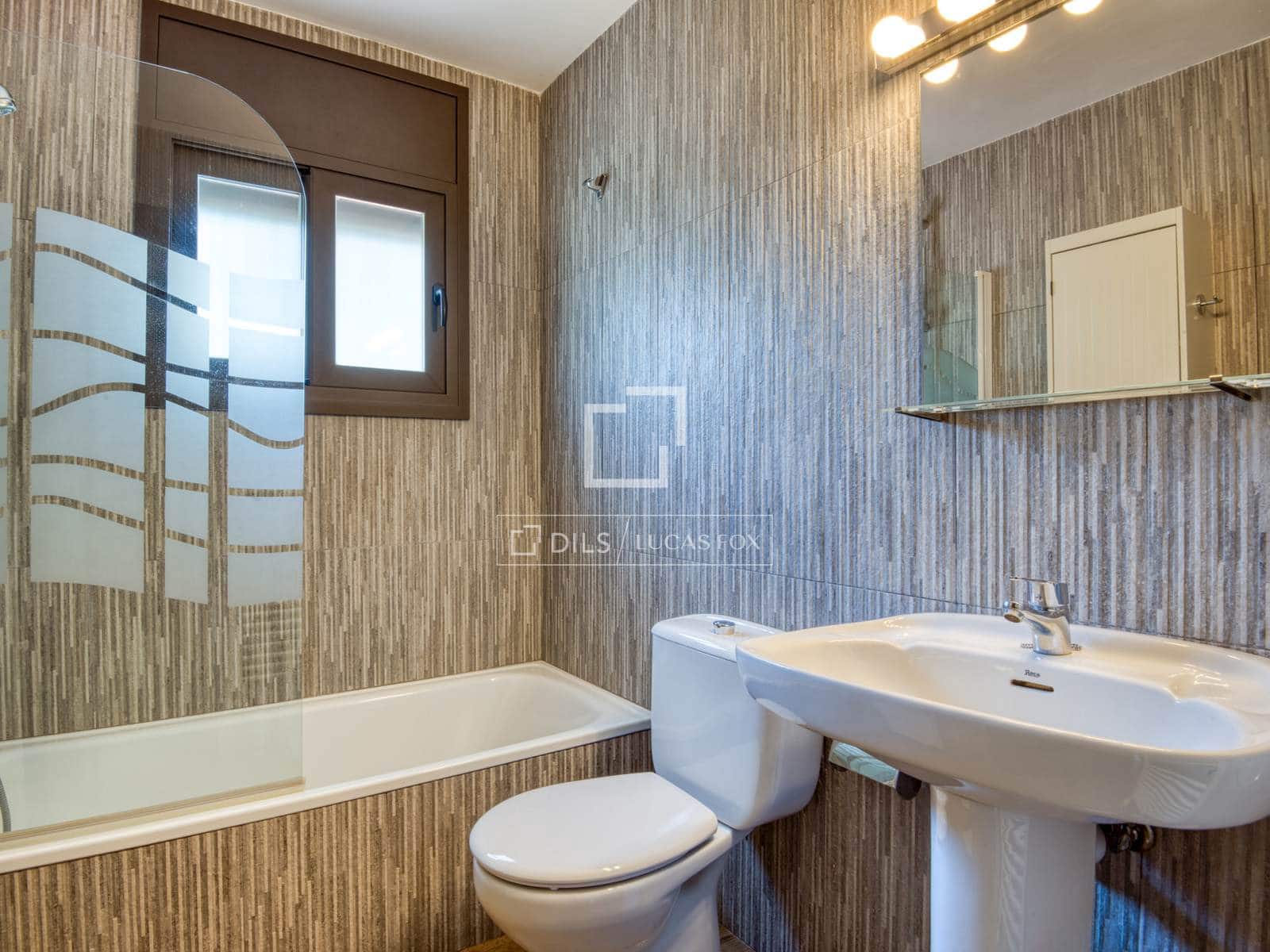 4 slaapkamer Villa te koop in Santa Cristina d'Aro met zwembad garage - € 725.000 (Ref: 10011851)
