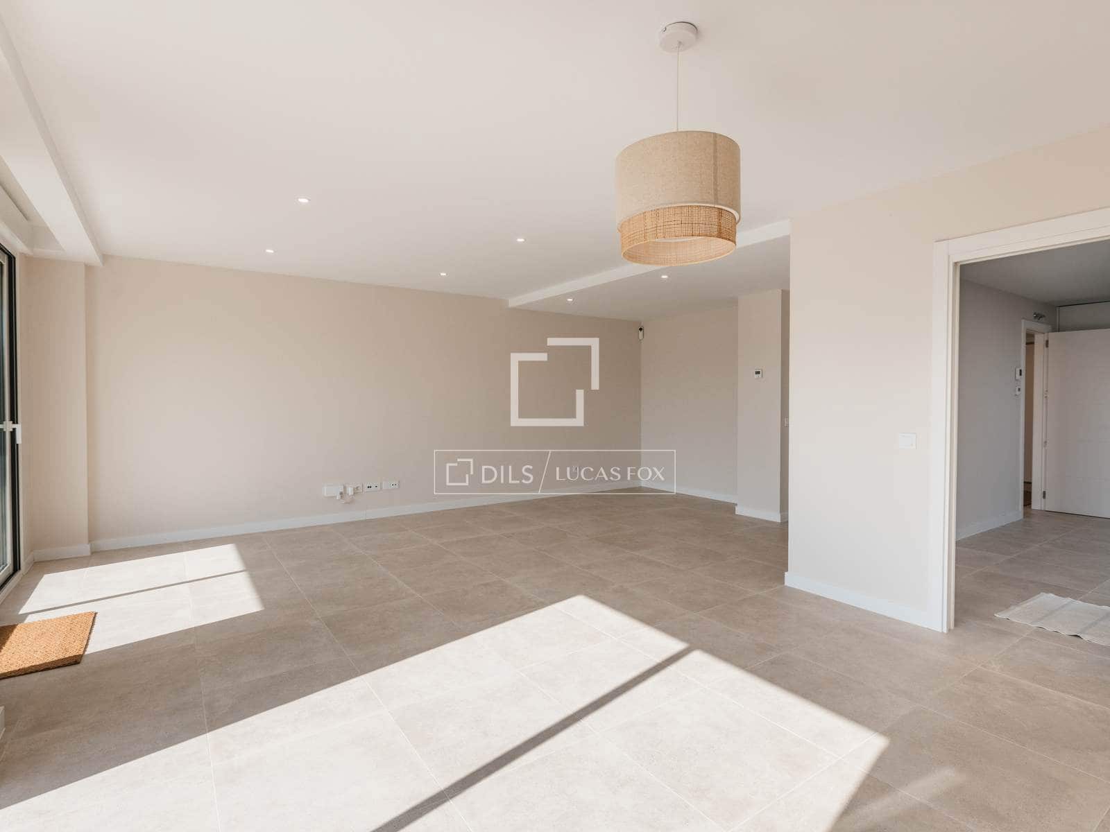 Villa/Maison de 4 chambres à louer à Madrid ville avec piscine garage - 3 790 € (Ref: 10012219)