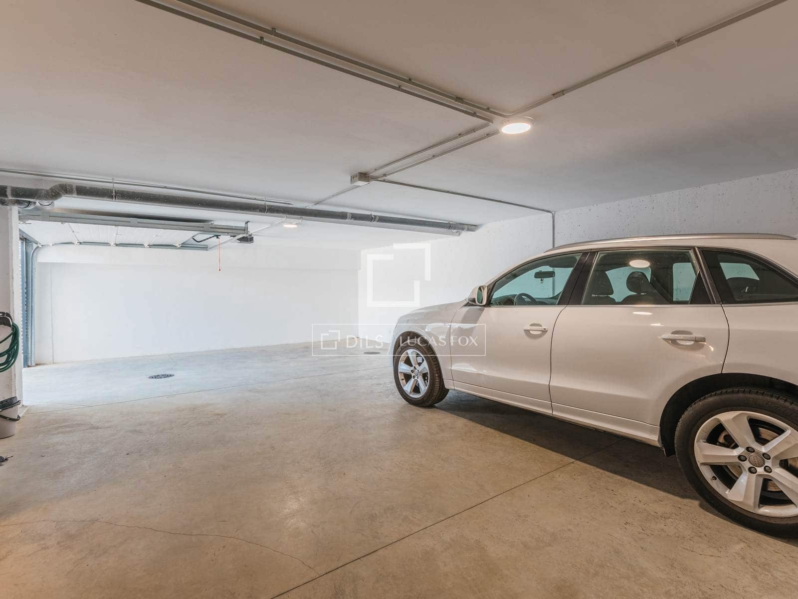 Villa/Maison de 4 chambres à louer à Madrid ville avec piscine garage - 3 790 € (Ref: 10012219)