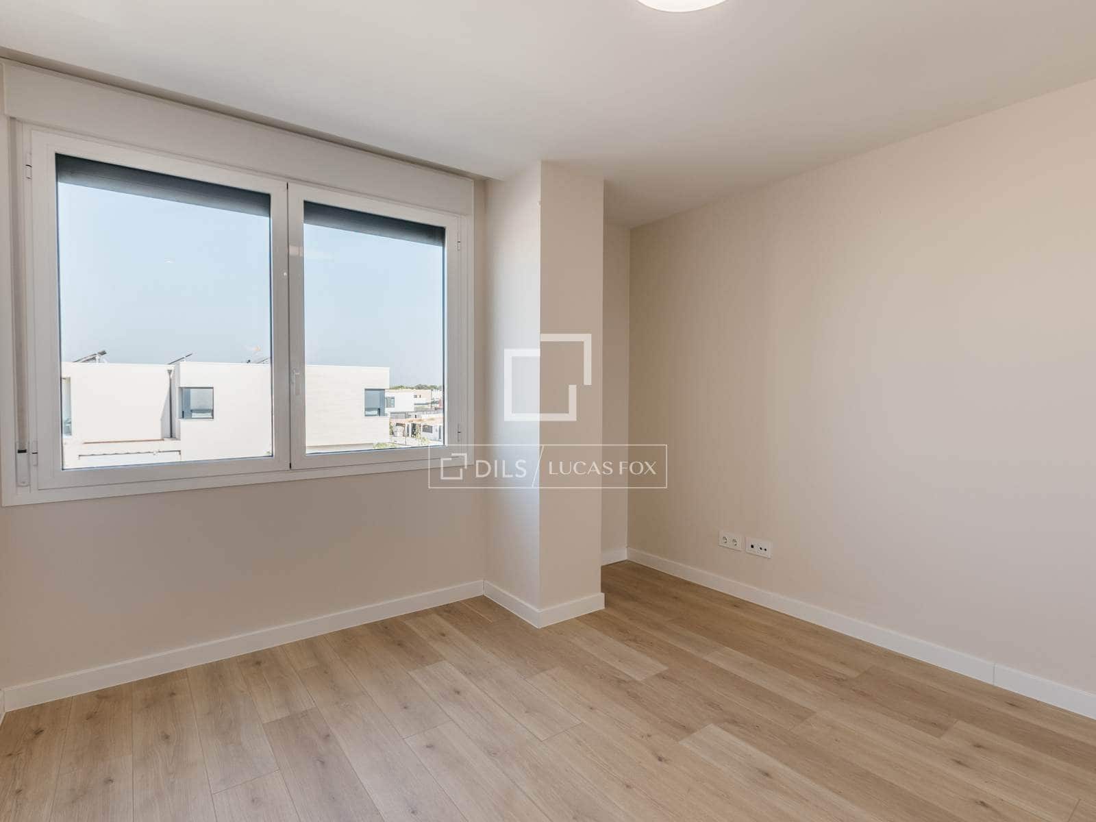 Villa/Maison de 4 chambres à louer à Madrid ville avec piscine garage - 3 790 € (Ref: 10012219)