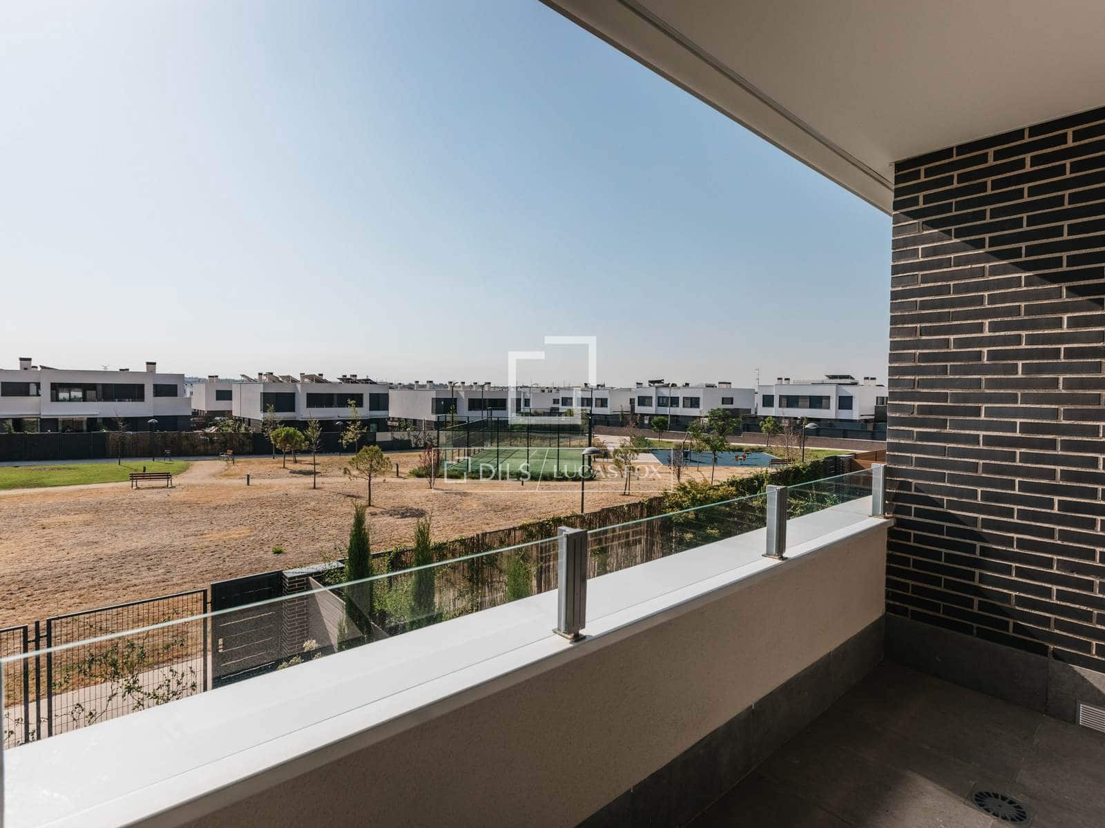 Villa/Maison de 4 chambres à louer à Madrid ville avec piscine garage - 3 790 € (Ref: 10012219)