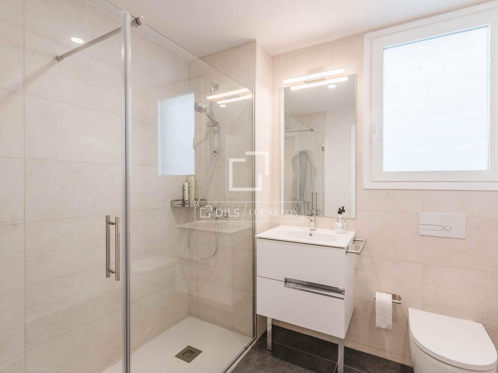 Villa/Maison de 4 chambres à louer à Madrid ville avec piscine garage - 3 790 € (Ref: 10012219)