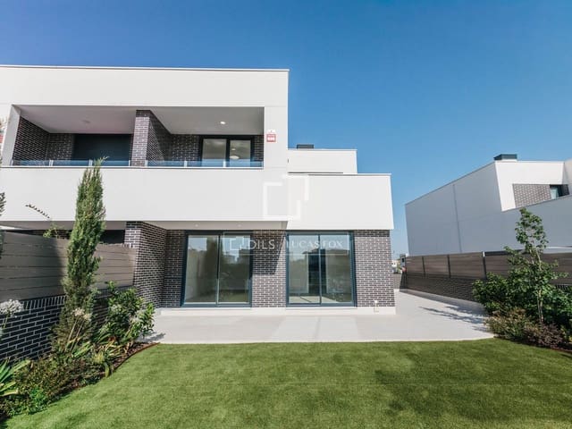 Chalet de 4 habitaciones en Madrid ciudad en alquiler - 3.790 € (Ref: 10012219)