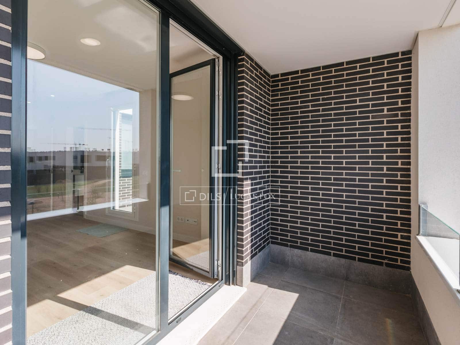 Villa/Maison de 4 chambres à louer à Madrid ville avec piscine garage - 3 790 € (Ref: 10012219)