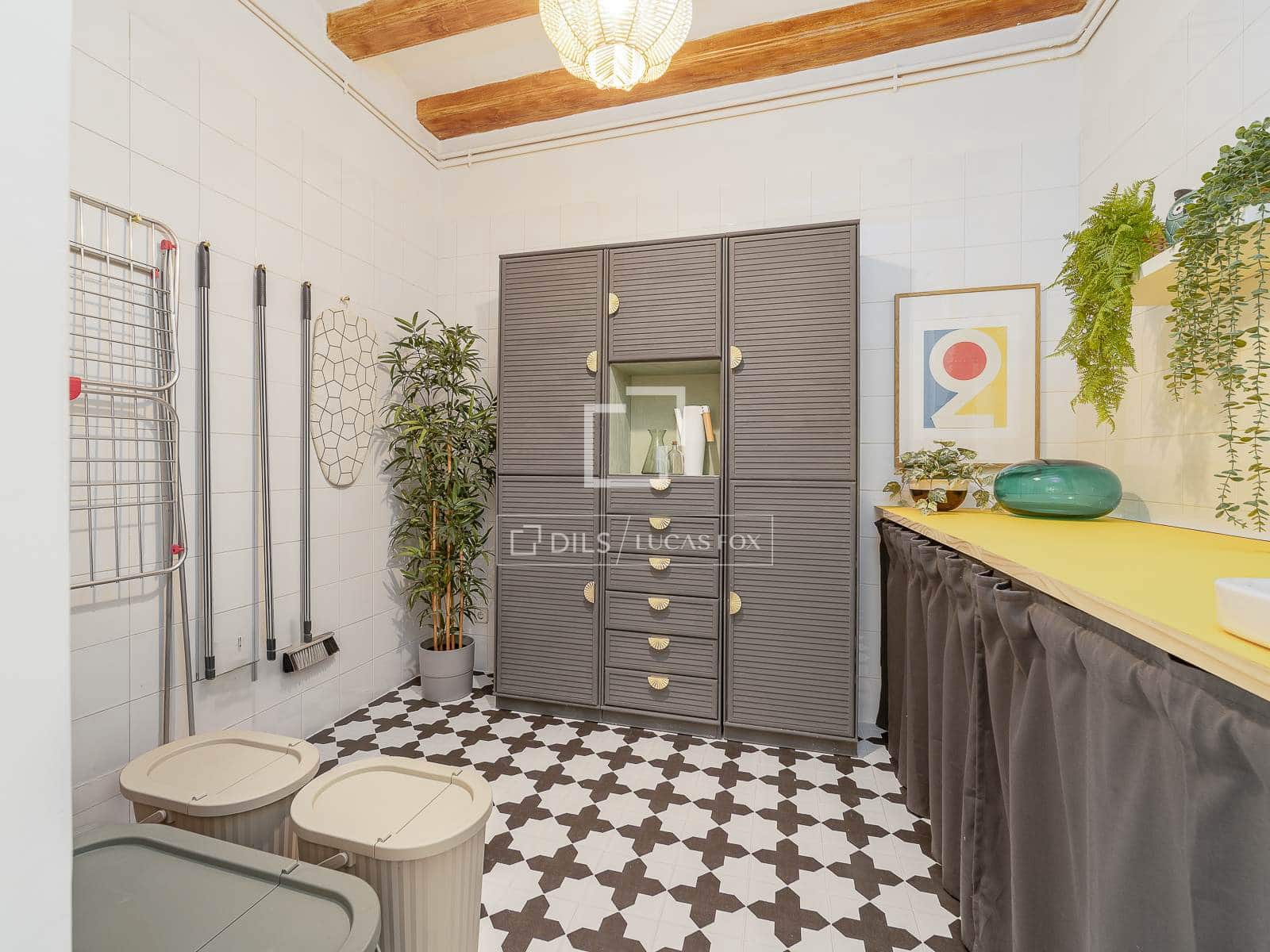 4 soverom Penthouse til salgs i Barcelona by - € 995 000 (Ref: 10014241)