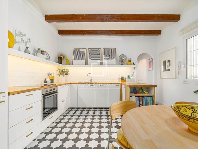 4 soverom Penthouse til salgs i Barcelona by - € 995 000 (Ref: 10014241)
