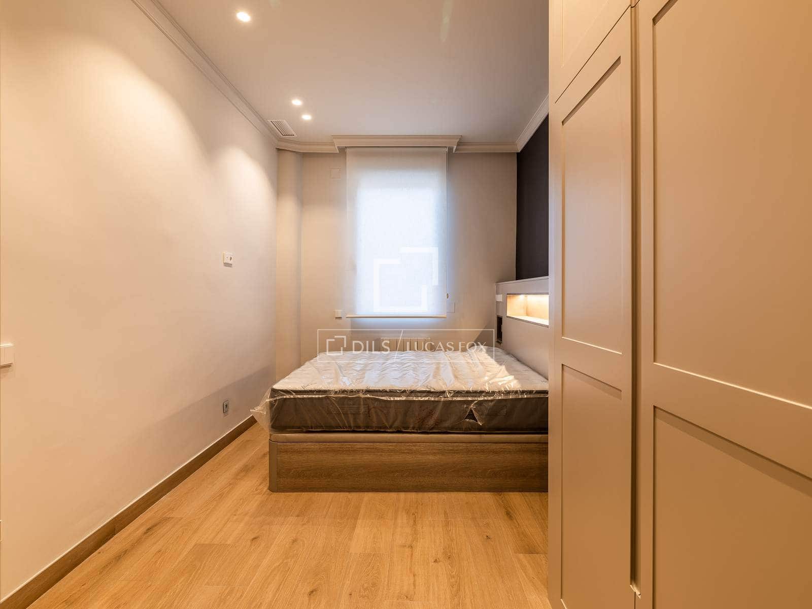 1 quarto Apartamento para arrendar em Madrid cidade - 2 950 € (Ref: 10014778)