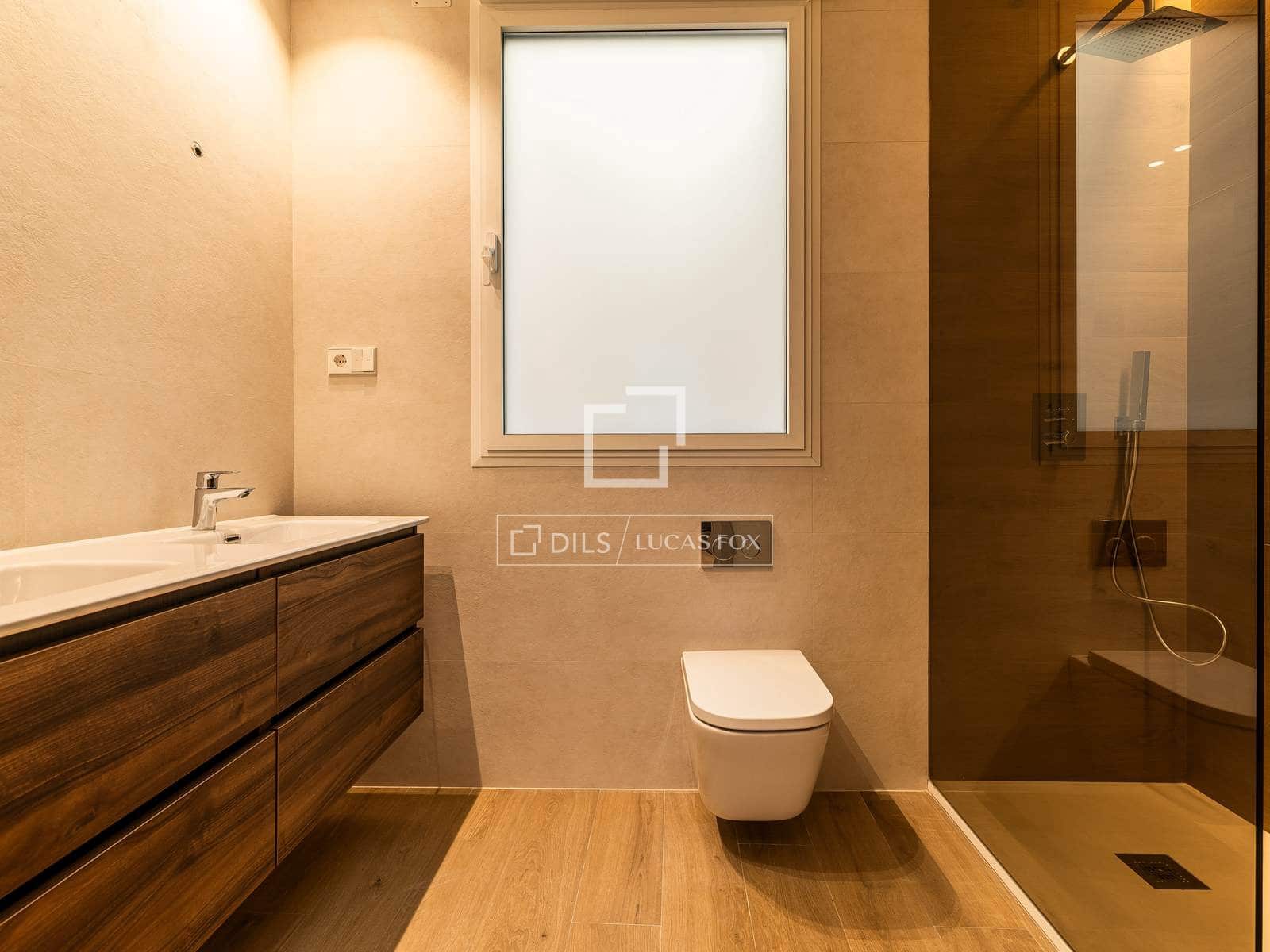 1 quarto Apartamento para arrendar em Madrid cidade - 2 950 € (Ref: 10014778)