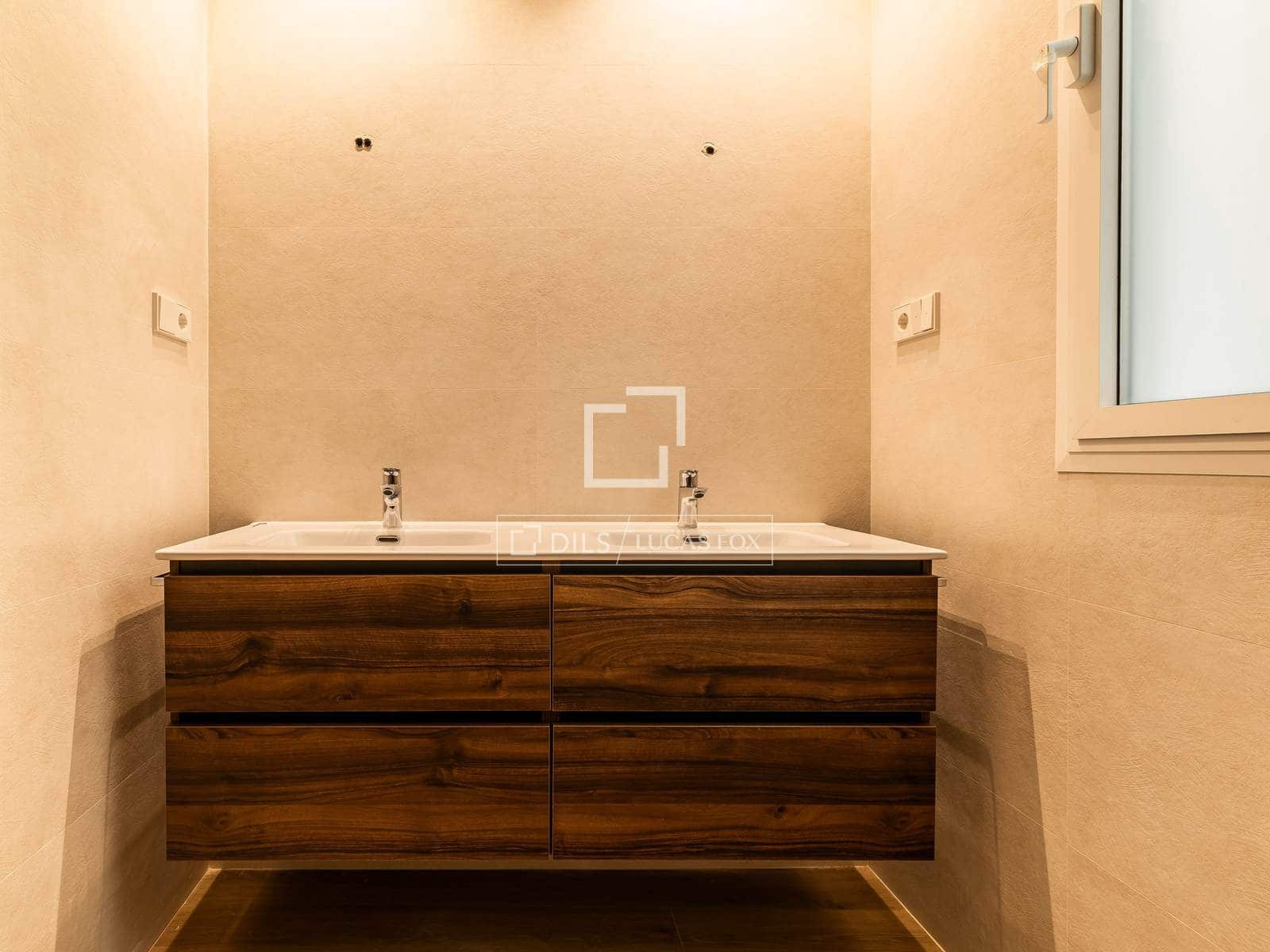 1 quarto Apartamento para arrendar em Madrid cidade - 2 950 € (Ref: 10014778)