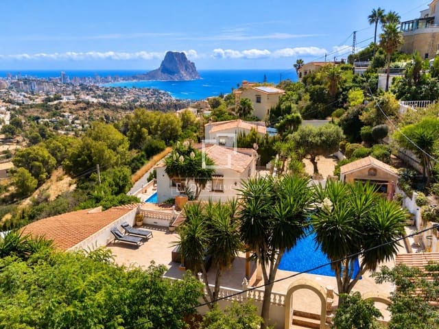 4 sovrum Villa till salu i Maryvilla, Calpe / Calp med pool garage - 595 000 € (Ref: 10014779)