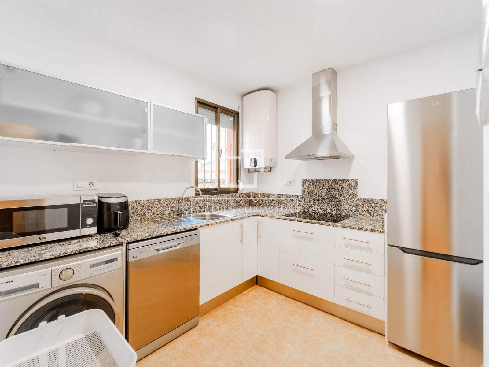 2 makuuhuone Huoneisto vuokrattavana paikassa Valencia kaupunki - 1 500 € (Ref: 10014860)