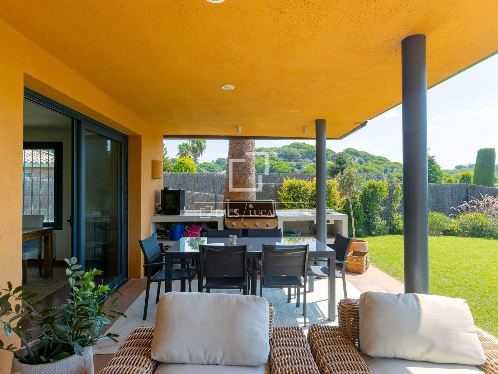 4 Zimmer Villa zu verkaufen in Sant Vicenc de Montalt mit Pool Garage - 1.250.000 € (Ref: 10014861)