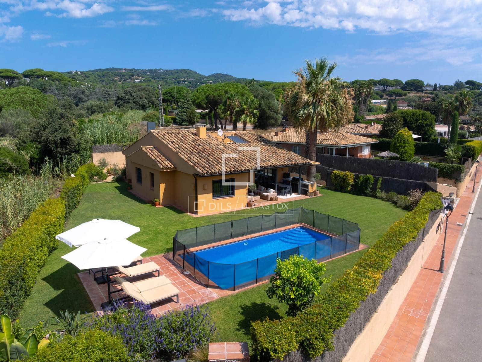 4 Zimmer Villa zu verkaufen in Sant Vicenc de Montalt mit Pool Garage - 1.250.000 € (Ref: 10014861)