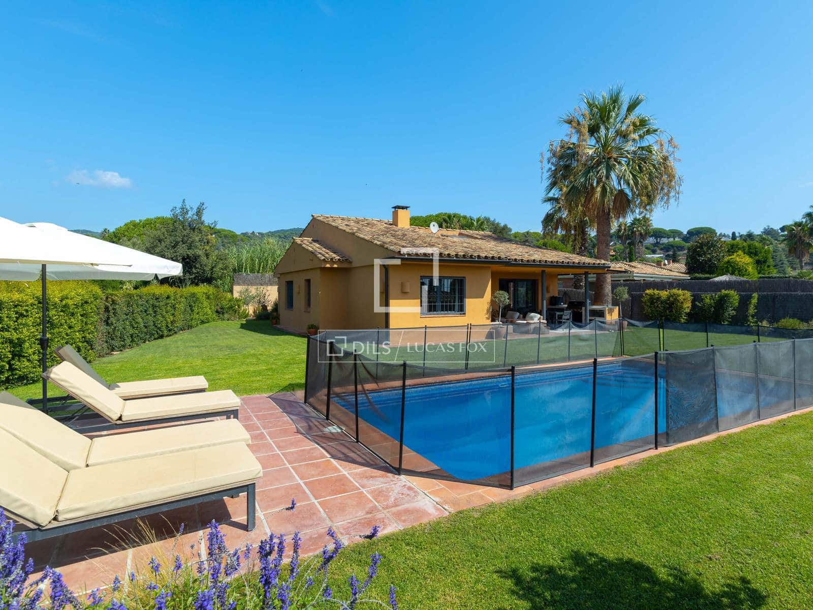 4 Zimmer Villa zu verkaufen in Sant Vicenc de Montalt mit Pool Garage - 1.250.000 € (Ref: 10014861)