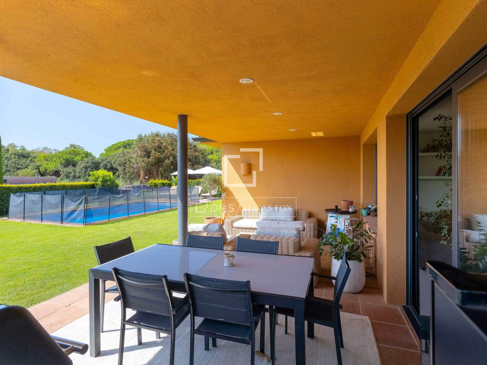 4 Zimmer Villa zu verkaufen in Sant Vicenc de Montalt mit Pool Garage - 1.250.000 € (Ref: 10014861)