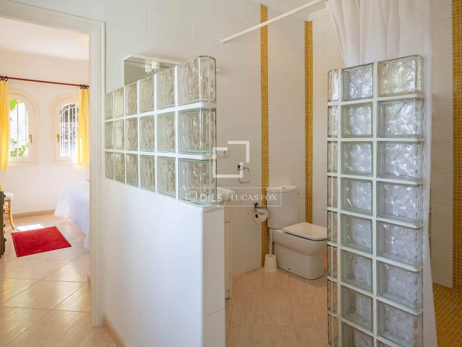 4 bedroom Villa for sale in La Sella with pool garage - € 750,000 (Ref: 10016497)