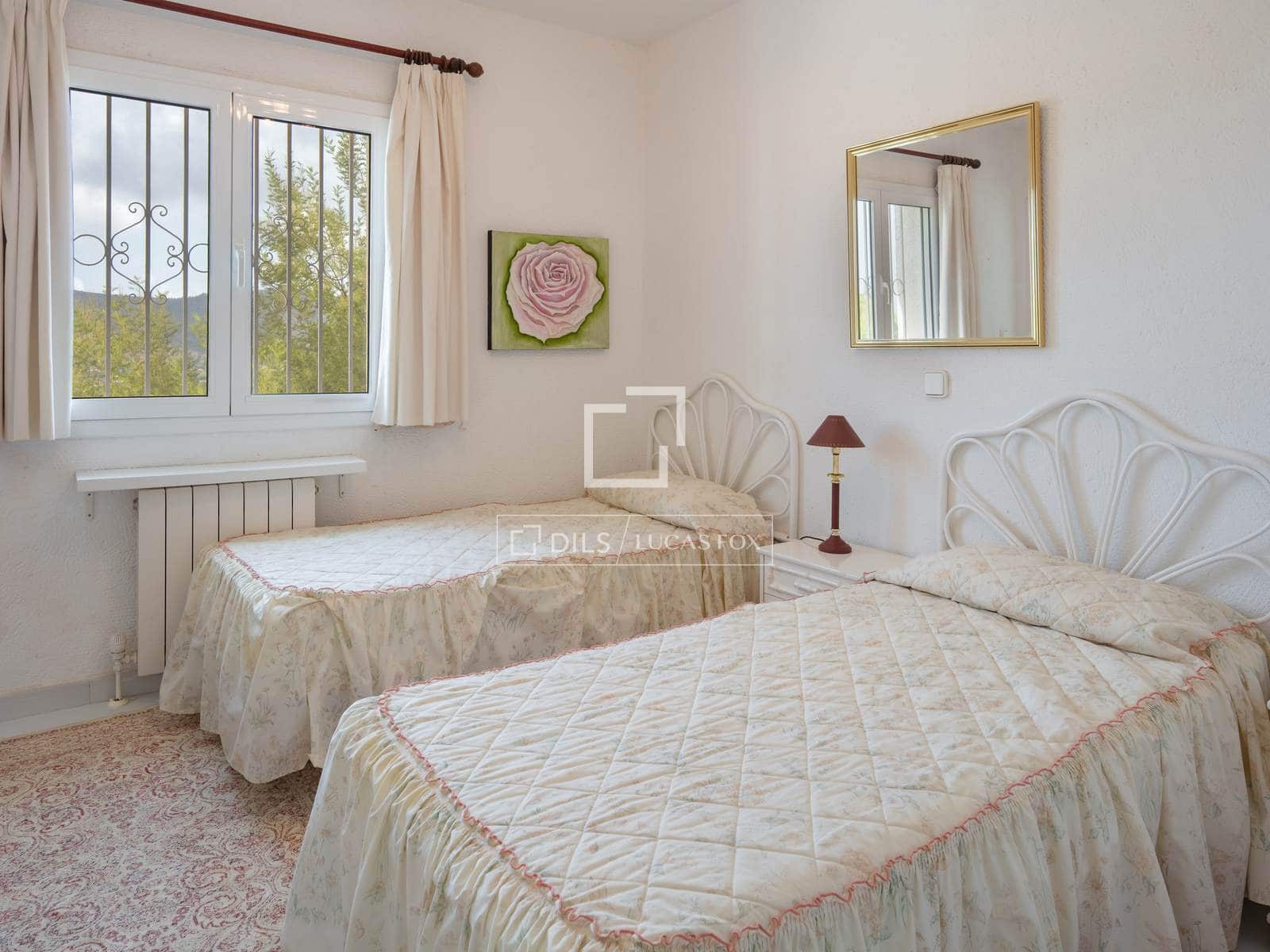 4 bedroom Villa for sale in La Sella with pool garage - € 750,000 (Ref: 10016497)