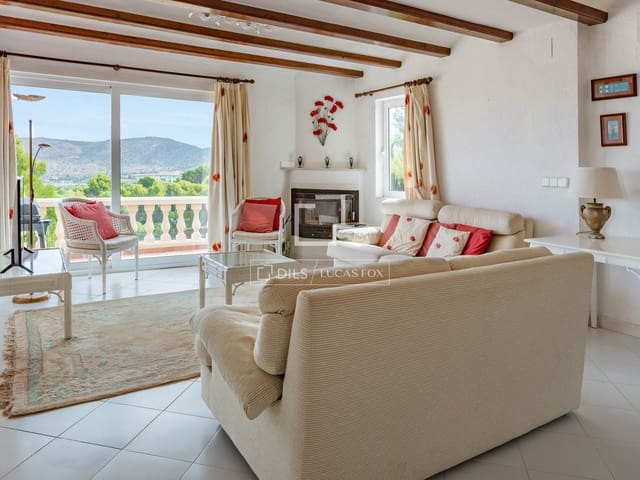4 bedroom Villa for sale in La Sella with pool garage - € 750,000 (Ref: 10016497)