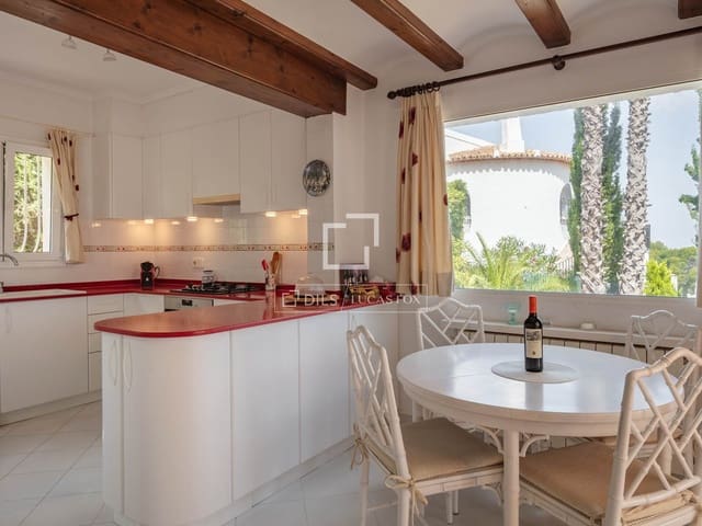 4 bedroom Villa for sale in La Sella with pool garage - € 750,000 (Ref: 10016497)