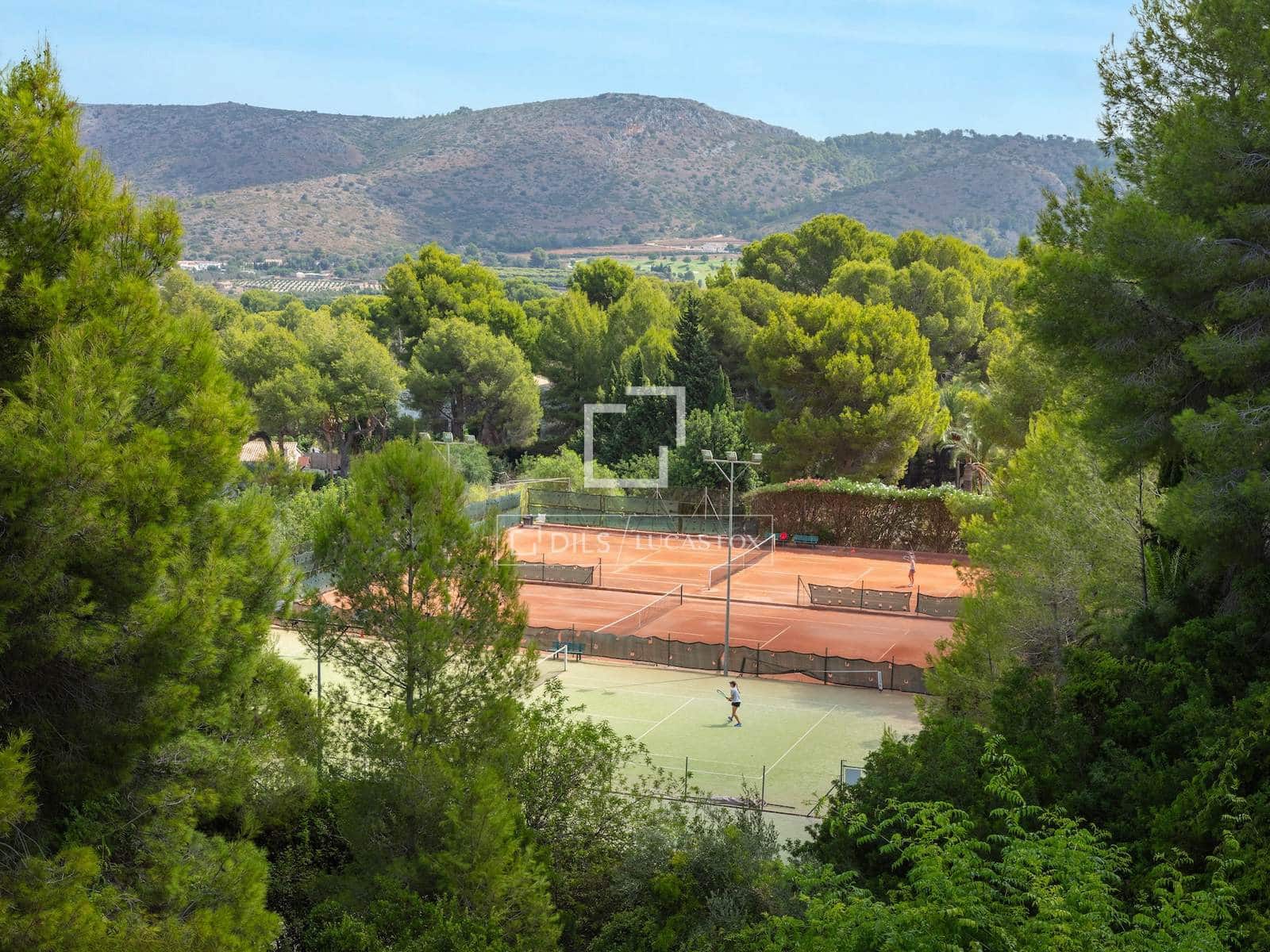 4 bedroom Villa for sale in La Sella with pool garage - € 750,000 (Ref: 10016497)
