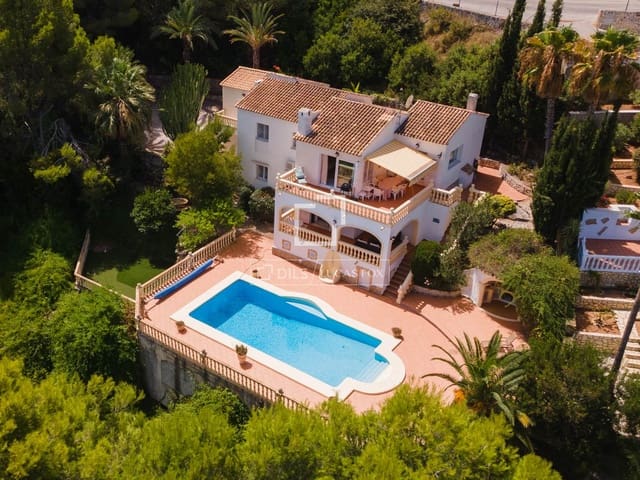 4 bedroom Villa for sale in La Sella with pool garage - € 750,000 (Ref: 10016497)