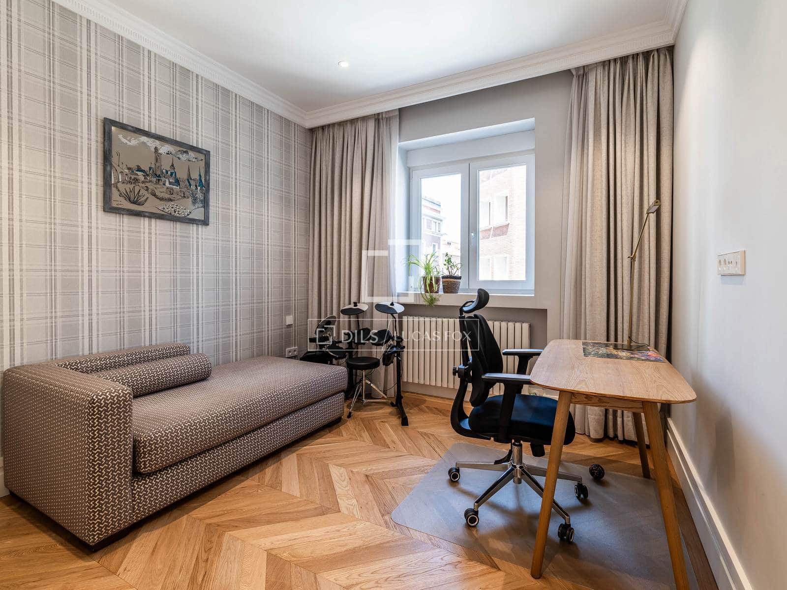4 bedroom Apartment for sale in Madrid city with garage - € 3,800,000 (Ref: 10016649)