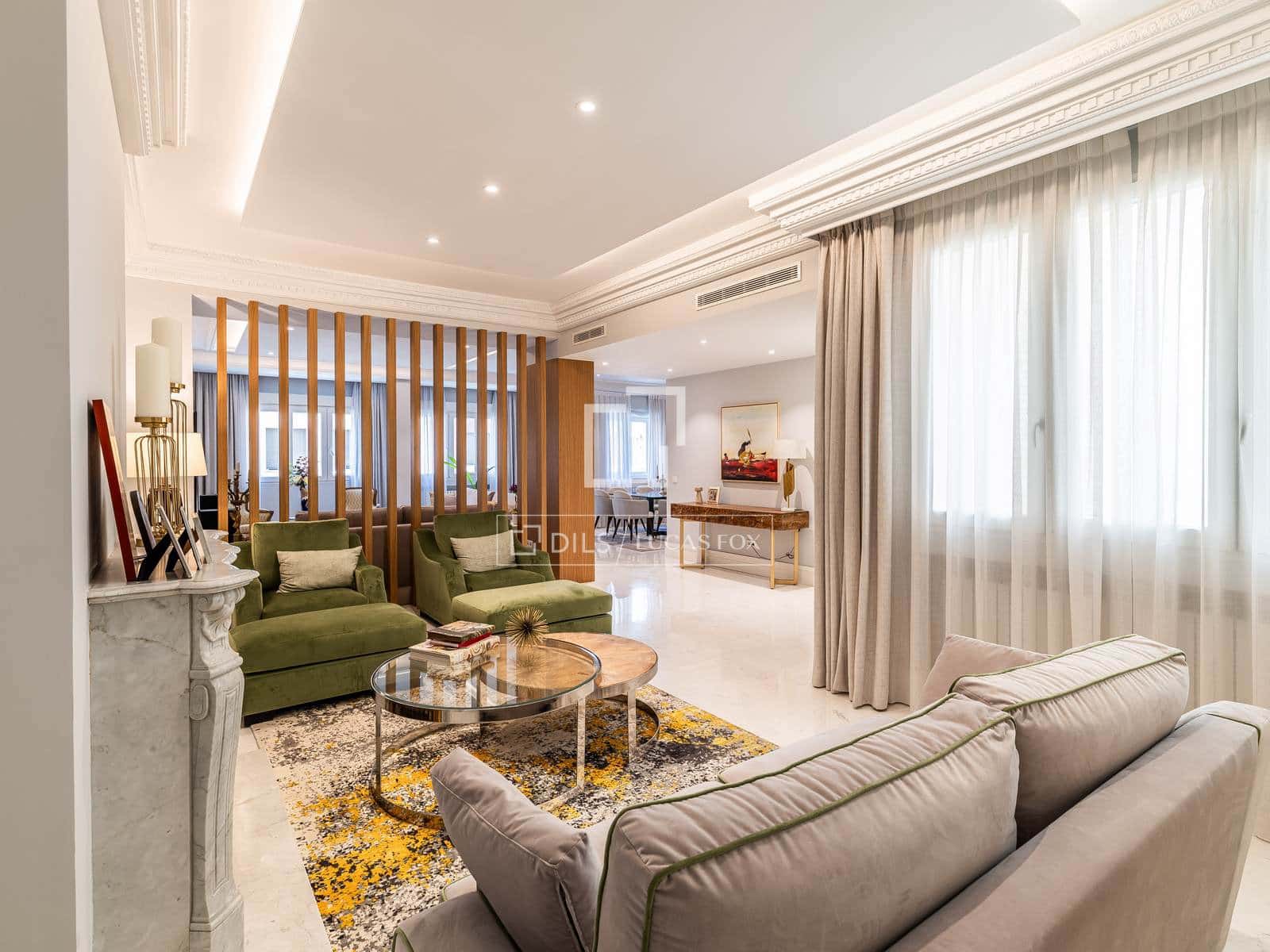 4 bedroom Apartment for sale in Madrid city with garage - € 3,800,000 (Ref: 10016649)