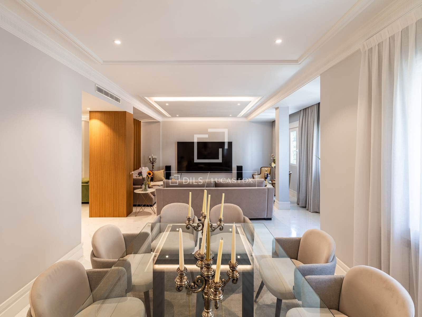 4 bedroom Apartment for sale in Madrid city with garage - € 3,800,000 (Ref: 10016649)